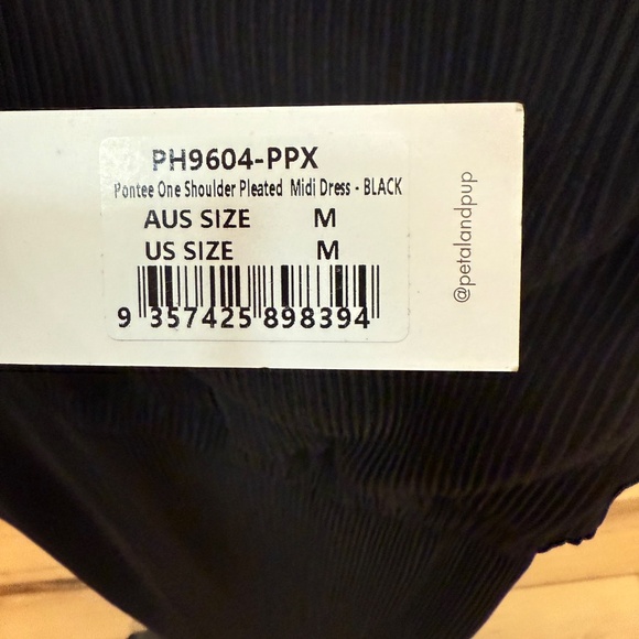 Women’s Pontee One Shoulder Pleated Midi Dress - Picture 3 of 4